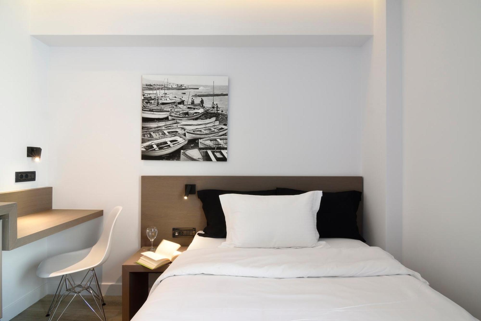 Single Room,1698873052:JPEG